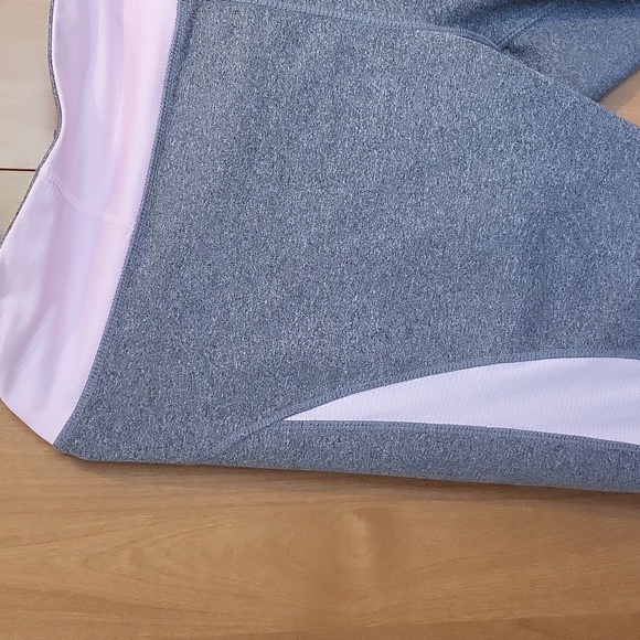 Cure Foundation Ladies track suit - Picture 9 of 17